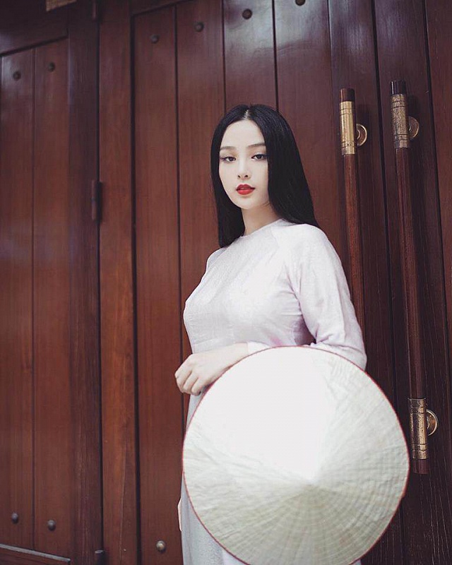 mai-me-ve-dep-goi-cam-cua-ba-me-hai-con-huyen-baby-3