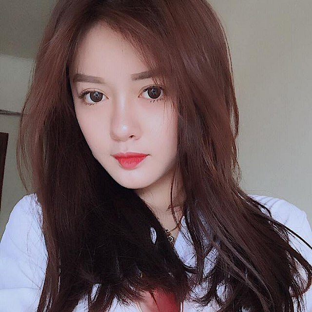 hot-girl-dieu-linh-xinh-dep-khien-nhieu-anh-chang-tu-do (3)